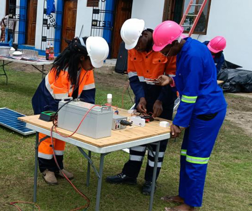 Relatório Técnico de Oferta e Supervisão de Estágios Profissionais no Centro de Pesquisa, Treinamento em Energias Renováveis e Produção Sustentável de Alimentos da Universidade Pedagógica de Maputo